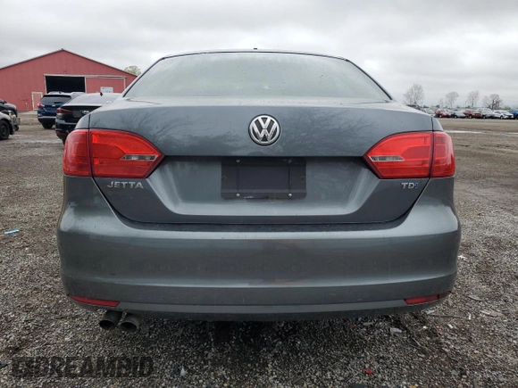2014 Volkswagen Jetta Comfortline with VIN 3VWDL7AJ2EM399732, listed as a Copart auction lot 55946795 with 198,723 mi miles and Clean title. Bid and sale history available at DreamBid. Image 6.
