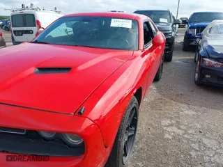 2018 Dodge Challenger SXT with VIN 2C3CDZAG3JH138778, listed as a IAAI auction lot 41855652 with 183,326 mi miles. Bid and sale history available at carsss.com. Image 2.