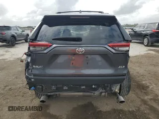 2022 Toyota RAV4 XLE with VIN JTMW1RFV6ND089457, listed as a Copart auction lot 47178465 with 43,850 mi miles and Salvage Title. Bid and sale history available at carsss.com. Image 6.