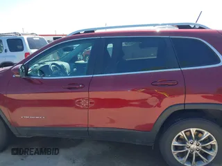 2019 Jeep Cherokee Latitude Plus with VIN 1C4PJMLB5KD257070, listed as a IAAI auction lot 41985941 with 83,079 mi miles. Bid and sale history available at carsss.com. Image 14.