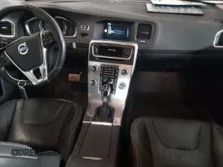 2017 Volvo S60 Dynamic with VIN YV126MFL4H2432035, listed as a Copart auction lot 71968212 with 33,659 mi miles. Bid and sale history available at carsss.com. Image 8.