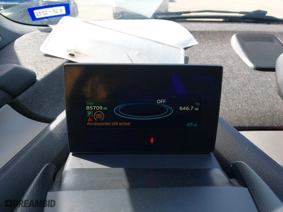 2017 BMW i3 with VIN WBY1Z8C50HV551025, listed as a IAAI auction lot 41722975 with 85,709 mi miles. Bid and sale history available at carsss.com. Image 7.