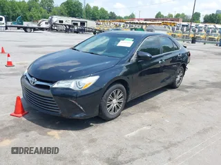 2015 Toyota Camry XLE z VIN 4T1BF1FK3FU089923, wystawiony jako IAAI lot #42285166 z przebiegiem 109 631 mil mil oraz . Historia ofert i sprzedaży dostępna na DreamBid. Obrazek 17.