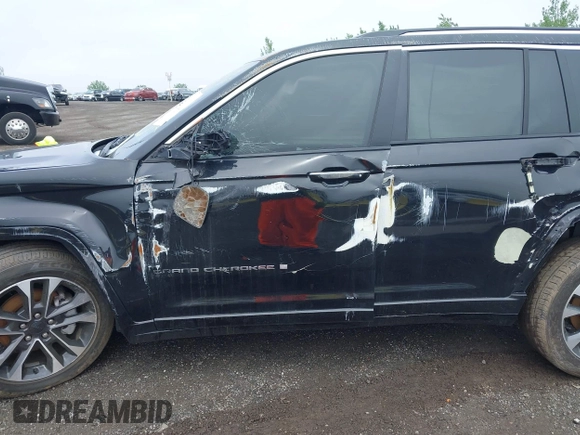 2023 Jeep Grand Cherokee Overland with VIN 1C4RJHDG2PC516797, listed as a IAAI auction lot 42026063 with 25,808 mi miles and . Bid and sale history available at DreamBid. Image 17.