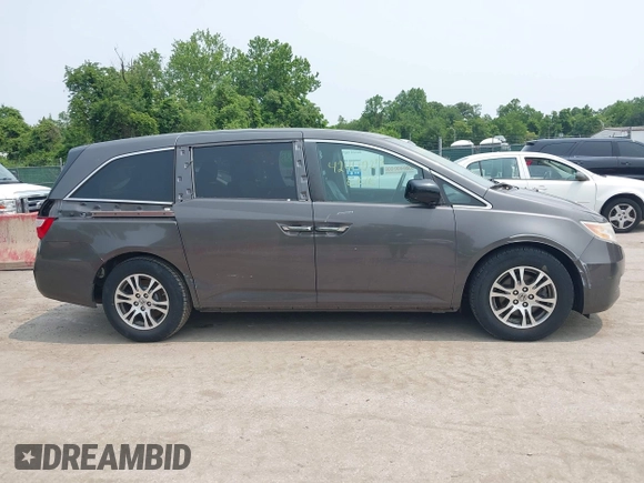 2013 Honda Odyssey EX-L с VIN 5FNRL5H63DB019055, выставлен на аукционе IAAI как лот 42411027 с пробегом 169 636 миль миль и . История ставок и продаж доступна на DreamBid. Изображение 14.