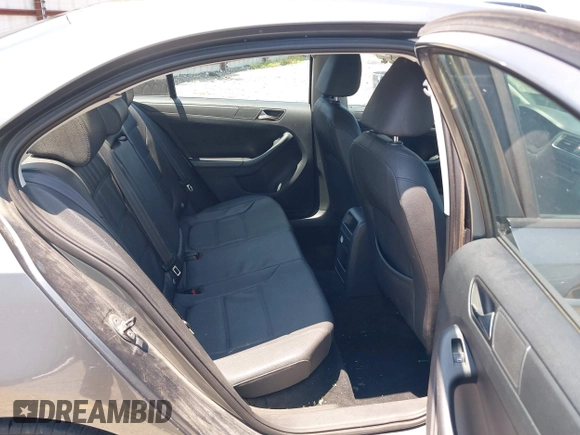 2011 Volkswagen Jetta SE with VIN 3VWDZ7AJ0BM012959, listed as a IAAI auction lot 42455475 with 128,220 mi miles and . Bid and sale history available at DreamBid. Image 8.