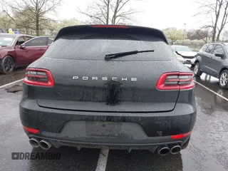 2018 Porsche Macan z VIN WP1AA2A59JLB13452, wystawiony jako IAAI lot #41990842 z przebiegiem Nie podano mil oraz . Historia ofert i sprzedaży dostępna na DreamBid. Obrazek 17.