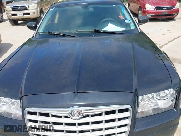 2009 Chrysler 300 LX with VIN 2C3KA43D19H536142, listed as a IAAI auction lot 42025538 with 1 mi miles. Bid and sale history available at carsss.com. Image 6.