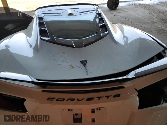 2020 Chevrolet Corvette 3LT z VIN 1G1Y82D47L5106143, wystawiony jako Copart lot #54145415 z przebiegiem Nie podano mil oraz Szkoda całkowita • Salvage title. Historia ofert i sprzedaży dostępna na DreamBid. Obrazek 11.