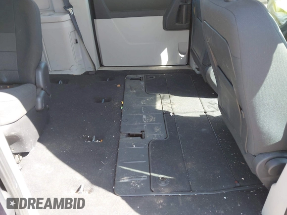 2008 Dodge Grand Caravan SE with VIN 2D8HN44H58R112419, listed as a IAAI auction lot 41805785 with Not Provided miles and . Bid and sale history available at DreamBid. Image 8.