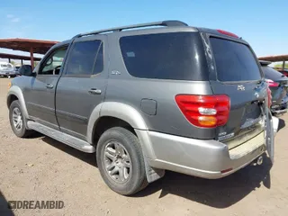 2004 Toyota Sequoia SR5 with VIN 5TDZT34A84S215261, listed as a IAAI auction lot 41996939 with 282,992 mi miles. Bid and sale history available at carsss.com. Image 3.