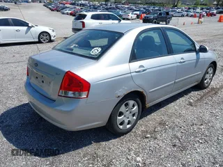 2007 Kia Spectra EX with VIN KNAFE121775415964, listed as a IAAI auction lot 41951831 with 176,903 mi miles. Bid and sale history available at carsss.com. Image 4.