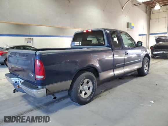 2002 Ford F-150 XL with VIN 1FTRX17W82NB92227, listed as a Copart auction lot 83907874 with 276,681 mi miles and Clean Title. Bid and sale history available at carsss.com. Image 3.