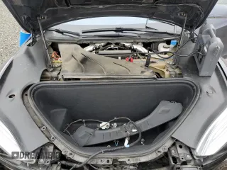 2019 Tesla Model S 75D z VIN 5YJSA1E23KF312145, wystawiony jako Copart lot #57344975 z przebiegiem 33 092 mil mil oraz Szkoda całkowita • Salvage title. Historia ofert i sprzedaży dostępna na DreamBid. Obrazek 11.