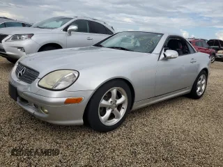 2001 Mercedes-Benz SLK-Class with VIN WDBKK65F81F182904, listed as a Copart auction lot 73773854 with 0 mi miles and Salvage Title. Bid and sale history available at carsss.com. Image 1.