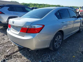 2013 Honda Accord LX z VIN 1HGCR2F33DA234344, wystawiony jako IAAI lot #42275175 z przebiegiem 160 428 mil mil oraz . Historia ofert i sprzedaży dostępna na DreamBid. Obrazek 4.