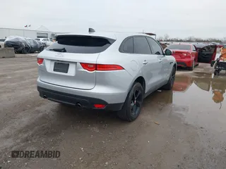 2020 Jaguar F-Pace 25t Premium z VIN SADCJ2FX2LA620720, wystawiony jako IAAI lot #41704850 z przebiegiem 57 113 mil mil oraz . Historia ofert i sprzedaży dostępna na DreamBid. Obrazek 4.