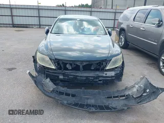 2007 Lexus LS 460 with VIN JTHBL46F275001956, listed as a IAAI auction lot 42298753 with Not provided miles and . Bid and sale history available at DreamBid. Image 12.