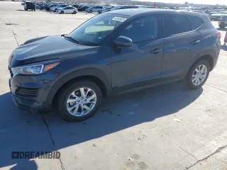 2020 Hyundai Tucson SE z VIN KM8J23A41LU218913, wystawiony jako Copart lot #42445625 z przebiegiem 43 230 mil mil oraz Szkoda całkowita • Salvage title. Historia ofert i sprzedaży dostępna na DreamBid. Obrazek 1.