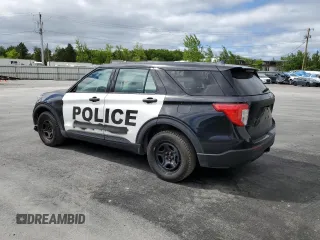 2020 Ford Police Interceptor Utility z VIN 1FM5K8AB3LGC13935, wystawiony jako Copart lot #56935805 z przebiegiem 88 012 mil mil oraz Szkody całkowita. Historia ofert i sprzedaży dostępna na DreamBid. Obrazek 2.
