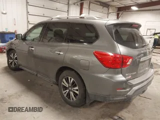 2017 Nissan Pathfinder SV with VIN 5N1DR2MM7HC676161, listed as a IAAI auction lot 41482112 with 105,639 mi miles. Bid and sale history available at carsss.com. Image 3.
