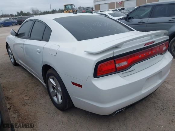 2013 Dodge Charger SXT Plus with VIN 2C3CDXHGXDH537220, listed as a IAAI auction lot 41905479 with 140,075 mi miles. Bid and sale history available at carsss.com. Image 3.