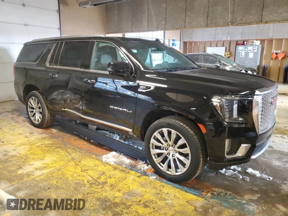 2022 GMC Yukon XL Denali with VIN 1GKS2JKL5NR351199, listed as a Copart auction lot 42366055 with 51,021 mi miles and Salvage Title. Bid and sale history available at carsss.com. Image 4.
