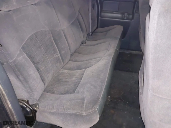 2002 Chevrolet Silverado 1500 LT with VIN 1GCEK19T12E239193, listed as a IAAI auction lot 41778784 with 231,623 mi miles. Bid and sale history available at carsss.com. Image 8.