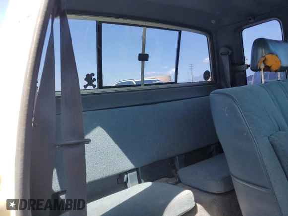 1989 Toyota Pickup с VIN JT4VN93D2K0004645, выставлен на аукционе Copart как лот 52051435 с пробегом 274 495 миль миль и Чистый • Clean title. История ставок и продаж доступна на DreamBid. Изображение 10.