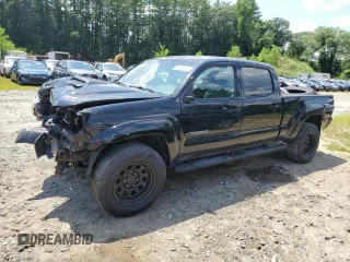 2015 Toyota Tacoma with VIN 3TMMU4FNXFM085533, listed as a Copart auction lot 63604555 with 230,364 mi miles and Clean title. Bid and sale history available at DreamBid. Image 1.