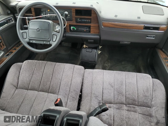 1993 Dodge Dynasty LE z VIN 1B3XC56R3PD124521, wystawiony jako Copart lot #51825725 z przebiegiem 94 336 mil mil oraz Szkoda całkowita • Salvage title. Historia ofert i sprzedaży dostępna na DreamBid. Obrazek 8.