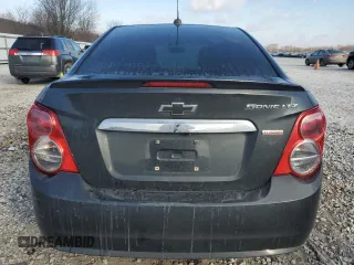 2015 Chevrolet Sonic LTZ z VIN 1G1JE5SB5F4106391, wystawiony jako Copart lot #41699175 z przebiegiem 113 683 mil mil oraz Szkoda całkowita • Salvage title. Historia ofert i sprzedaży dostępna na DreamBid. Obrazek 6.