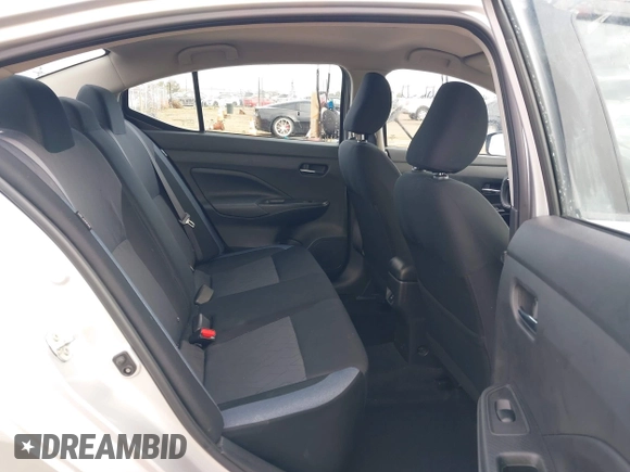 2023 Nissan Versa SV z VIN 3N1CN8EV2PL851282, wystawiony jako IAAI lot #41904319 z przebiegiem 41 651 mil mil oraz . Historia ofert i sprzedaży dostępna na DreamBid. Obrazek 8.