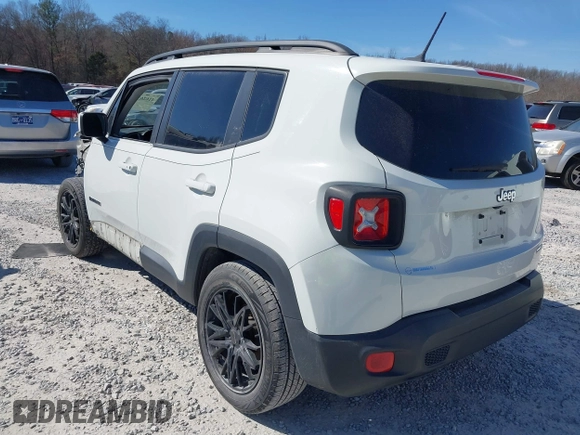 2015 Jeep Renegade Latitude with VIN ZACCJABT2FPC31041, listed as a IAAI auction lot 41626396 with 93,956 mi miles. Bid and sale history available at carsss.com. Image 3.