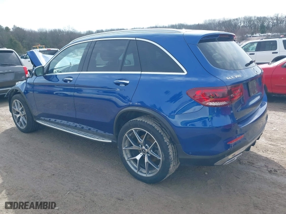 2022 Mercedes-Benz GLC with VIN W1N0G8EB1NG069727, listed as a IAAI auction lot 41841850 with 38,512 mi miles. Bid and sale history available at carsss.com. Image 3.