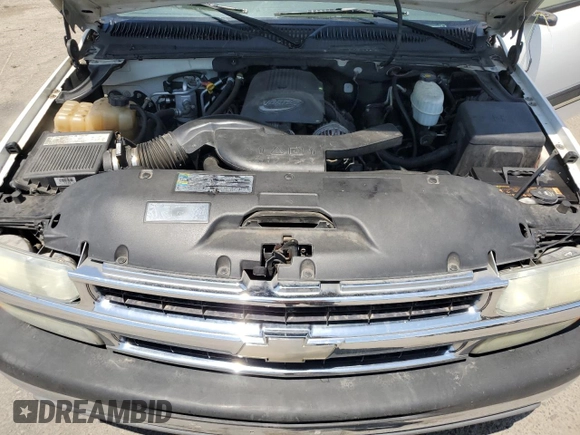 2005 Chevrolet Suburban LS with VIN 3GNEC16Z25G104721, listed as a Copart auction lot 55809235 with 236,590 mi miles and Salvage title. Bid and sale history available at DreamBid. Image 12.