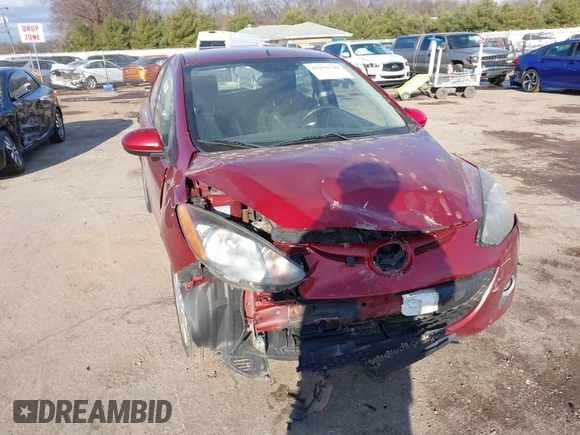 2014 Mazda 2 Touring z VIN JM1DE1LYXE0174756, wystawiony jako IAAI lot #41192740 z przebiegiem 149 948 mil mil oraz . Historia ofert i sprzedaży dostępna na DreamBid. Obrazek 1.