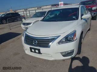 2013 Nissan Altima 2.5 S with VIN 1N4AL3AP2DC110664, listed as a IAAI auction lot 41994052 with 145,551 mi miles. Bid and sale history available at carsss.com. Image 6.