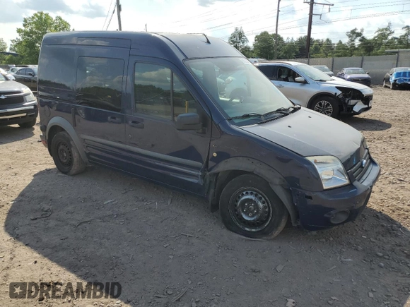 2010 Ford Transit Connect XLT z VIN NM0KS9BN0AT013571, wystawiony jako Copart lot #61586365 z przebiegiem 141 821 mil mil oraz Szkoda całkowita • Salvage title. Historia ofert i sprzedaży dostępna na DreamBid. Obrazek 4.
