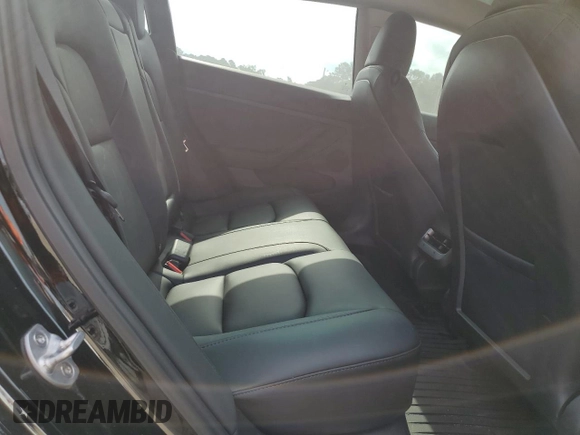 2023 Tesla Model 3 z VIN 5YJ3E1EA6PF578430, wystawiony jako Copart lot #56003665 z przebiegiem 17 930 mil mil oraz Szkoda całkowita • Salvage title. Historia ofert i sprzedaży dostępna na DreamBid. Obrazek 10.