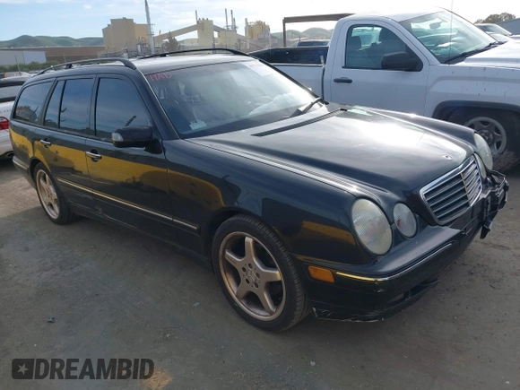2001 Mercedes-Benz E-Class with VIN WDBJH65JX1B290284, listed as a IAAI auction lot 41713265 with 1 mi miles. Bid and sale history available at carsss.com. Image 1.
