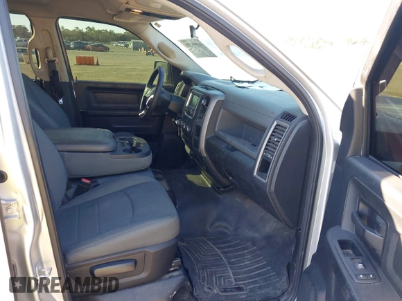 2018 Ram 1500 Express with VIN 1C6RR6KG0JS284186, listed as a IAAI auction lot 41599709 with 147,981 mi miles and . Bid and sale history available at DreamBid. Image 5.