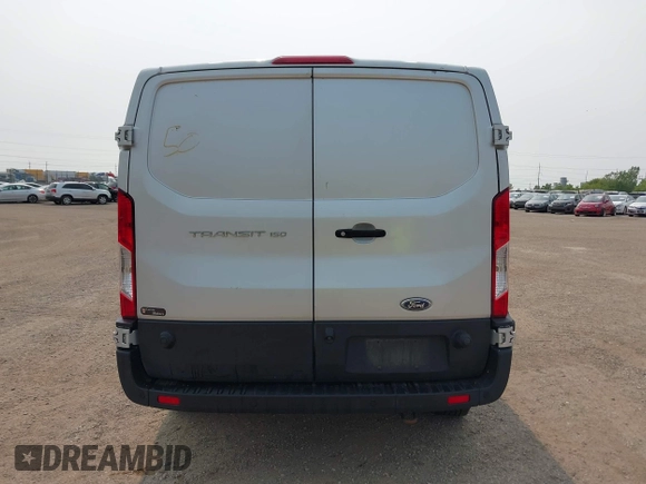 2020 Ford Transit Cargo с VIN 1FTYE1Y86LKB01668, выставлен на аукционе IAAI как лот 42350796 с пробегом 100 606 миль миль и . История ставок и продаж доступна на DreamBid. Изображение 16.