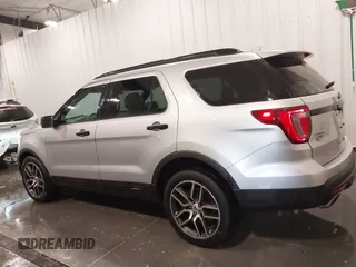 2016 Ford Explorer Sport z VIN 1FM5K8GT9GGD27511, wystawiony jako IAAI lot #42031898 z przebiegiem 113 335 mil mil oraz . Historia ofert i sprzedaży dostępna na DreamBid. Obrazek 15.