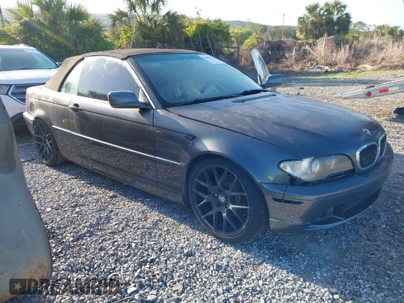 2006 BMW 3 Series 325Ci with VIN WBABW33416PX84855, listed as a IAAI auction lot 42001364 with 152,876 mi miles. Bid and sale history available at carsss.com. Image 1.