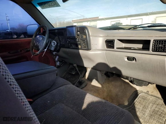 1996 Dodge Ram 1500 with VIN 1B7HF16Z4TS541509, listed as a Copart auction lot 84533164 with 178,601 mi miles and Salvage Title. Bid and sale history available at carsss.com. Image 8.