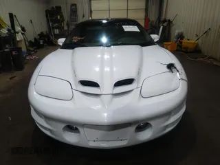 1998 Pontiac Firebird Formula with VIN 2G2FV22GXW2225829, listed as a IAAI auction lot 39732377 with 1 mi miles. Bid and sale history available at carsss.com. Image 6.