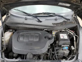 2010 Chevrolet HHR 1LT z VIN 3GNBABDBXAS562082, wystawiony jako Copart lot #45177325 z przebiegiem 206 612 mil mil oraz Szkoda całkowita • Salvage title. Historia ofert i sprzedaży dostępna na DreamBid. Obrazek 12.