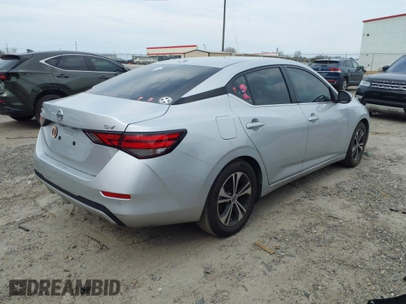2022 Nissan Sentra SV z VIN 3N1AB8CVXNY315828, wystawiony jako IAAI lot #41688547 z przebiegiem 45 412 mil mil oraz . Historia ofert i sprzedaży dostępna na DreamBid. Obrazek 4.