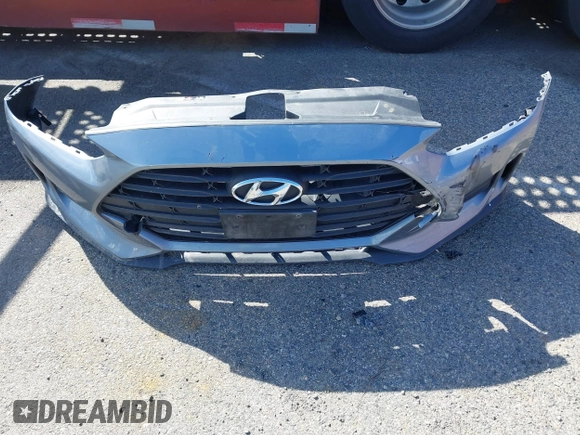 2019 Hyundai Veloster 2.0 with VIN KMHTG6AF8KU019854, listed as a IAAI auction lot 41697113 with 123,851 mi miles. Bid and sale history available at carsss.com. Image 12.
